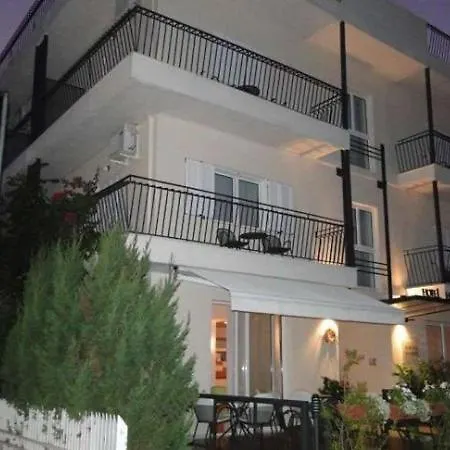 Hanioti Hotel 2* Ханиоти