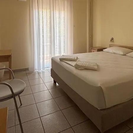 Ξενοδοχείο Χανιώτη 2* Χανιώτη