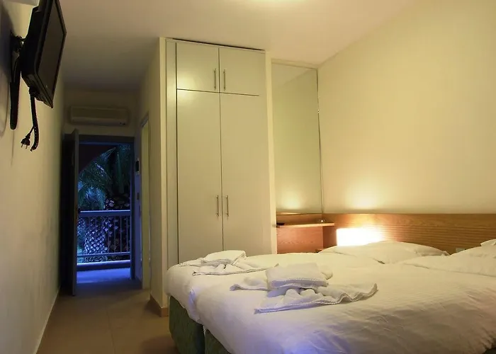 Hanioti Hotel Ханиоти