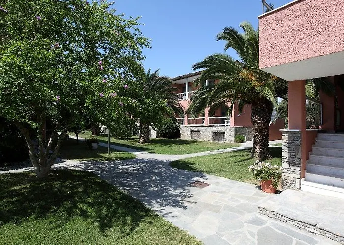 Hanioti Hotel Отель