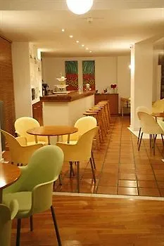 Hanioti Hotel 2*