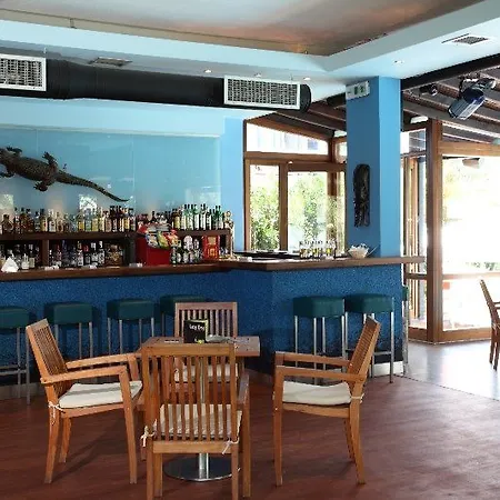 Ξενοδοχείο Χανιώτη 2*